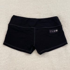 FLEO Original Shorts in Black. Size Small